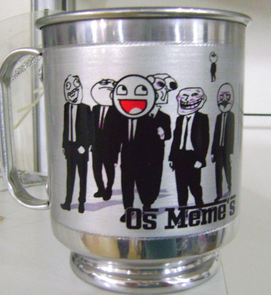 caneca de aluminio personalizada